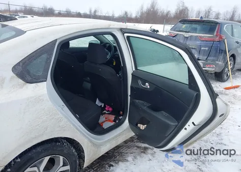 2020 Kia Forte Lxs z USA, uszkodzony, nr VIN 3KPF24AD2LE171308